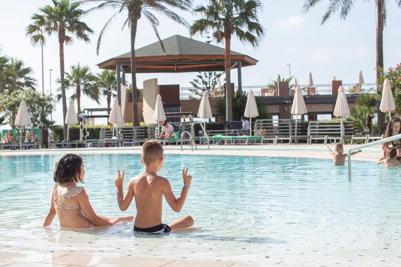 Protur Roquetas Hotel & Spa Ροκέτας ντε Μαρ Εξωτερικό φωτογραφία